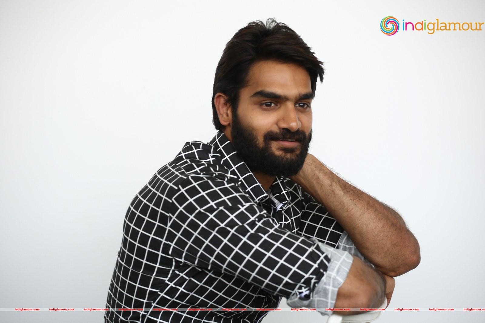 Kartikeya Actor hd photo