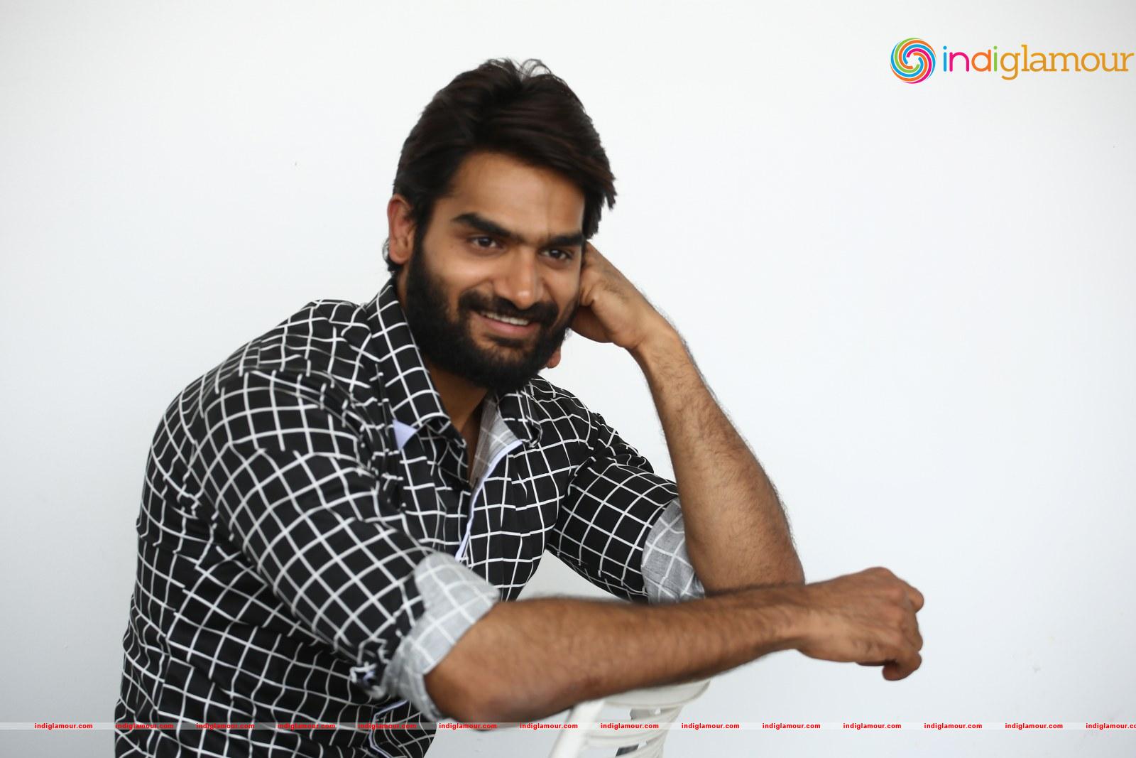 Kartikeya Actor hd photo