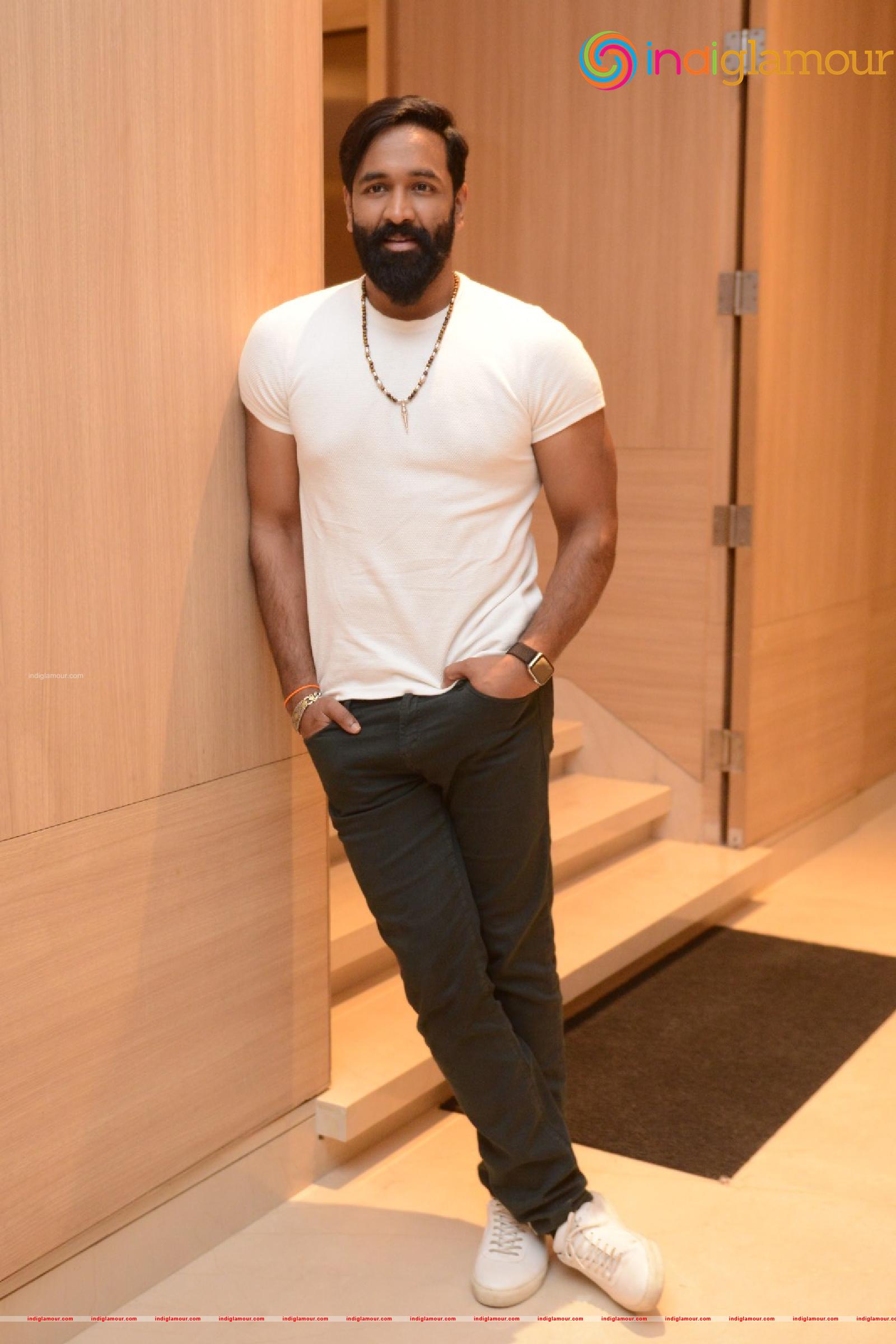 Vishnu Manchu Actor hd photo