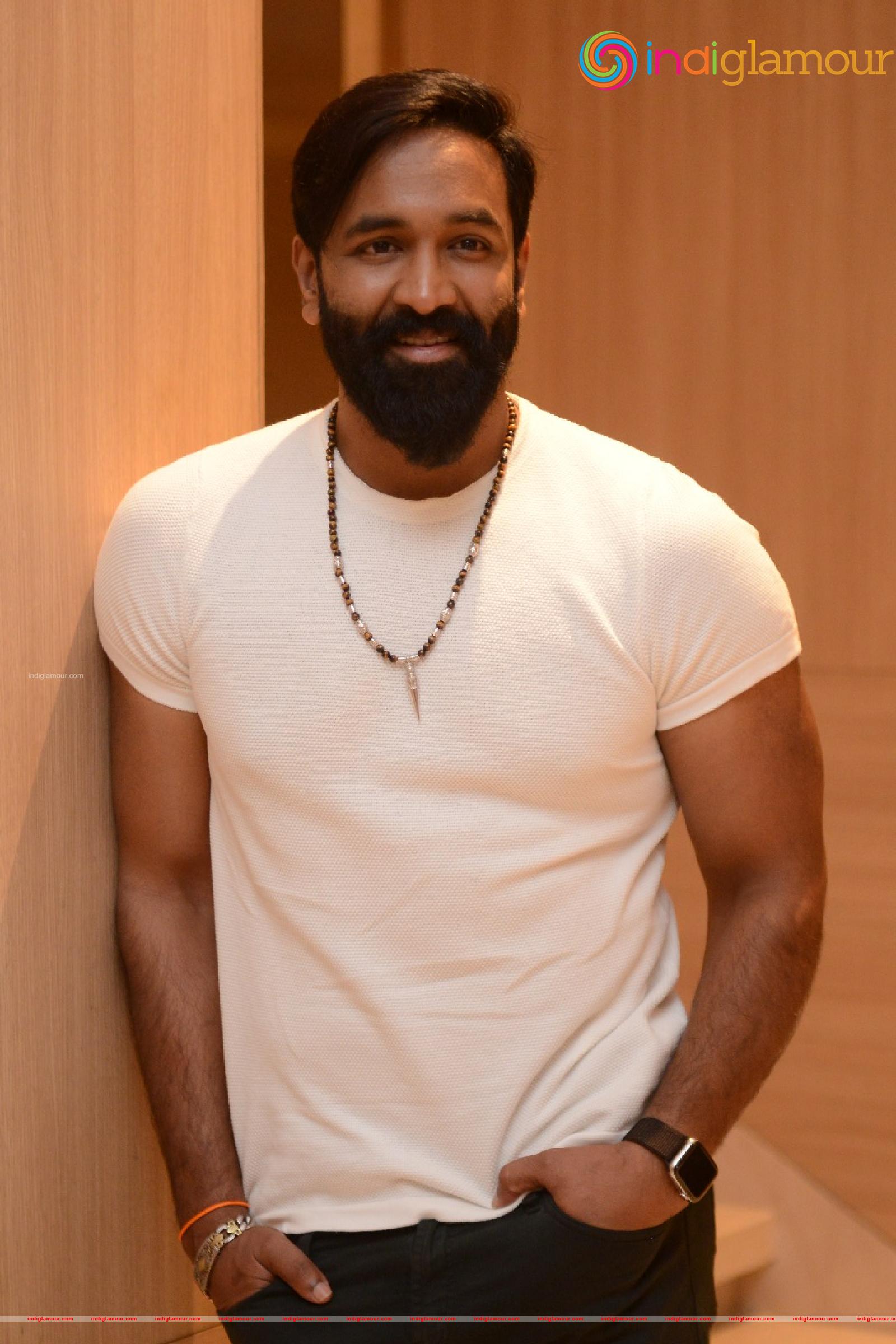 Vishnu Manchu Actor hd photo