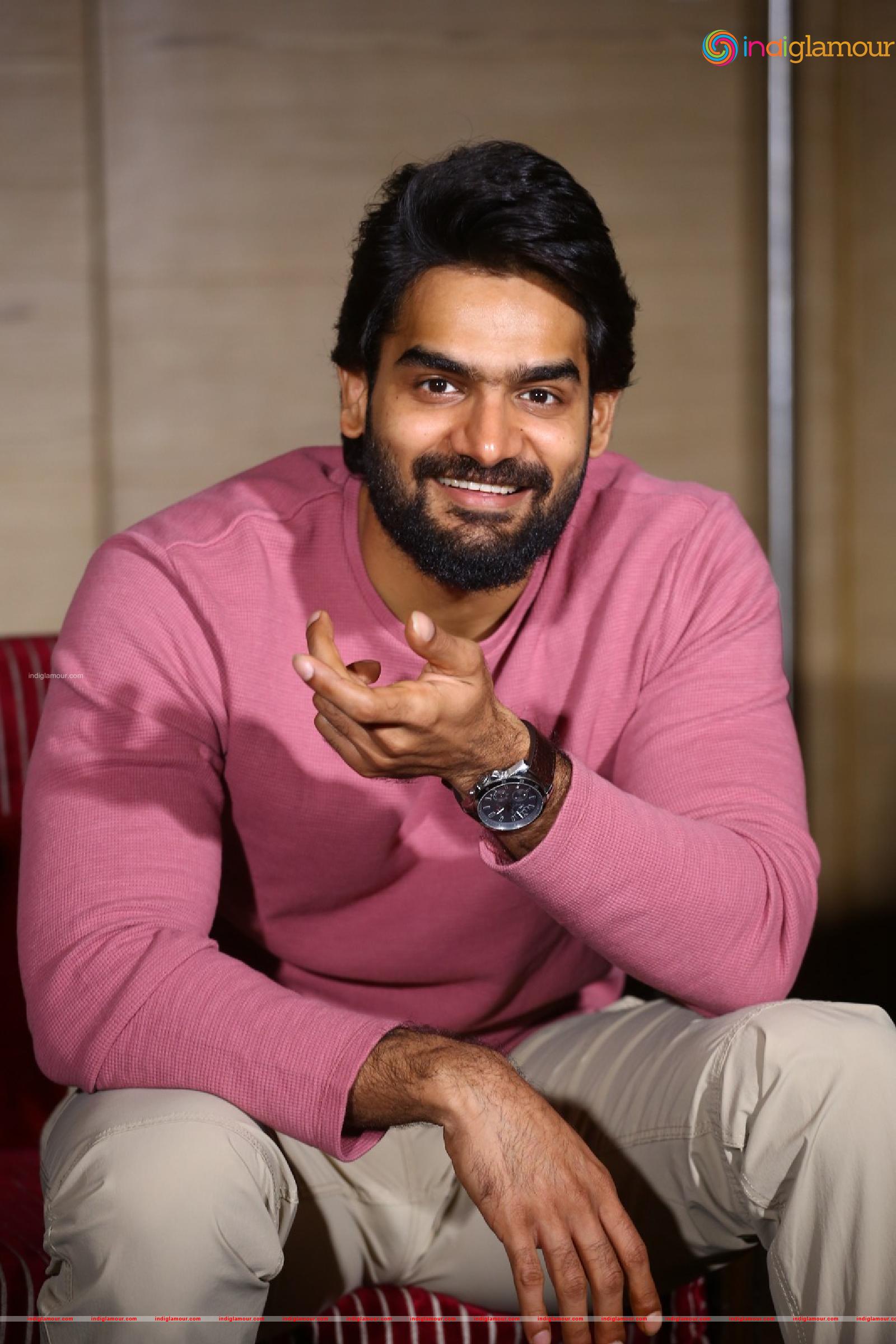 Karthikeya Actor hd photo