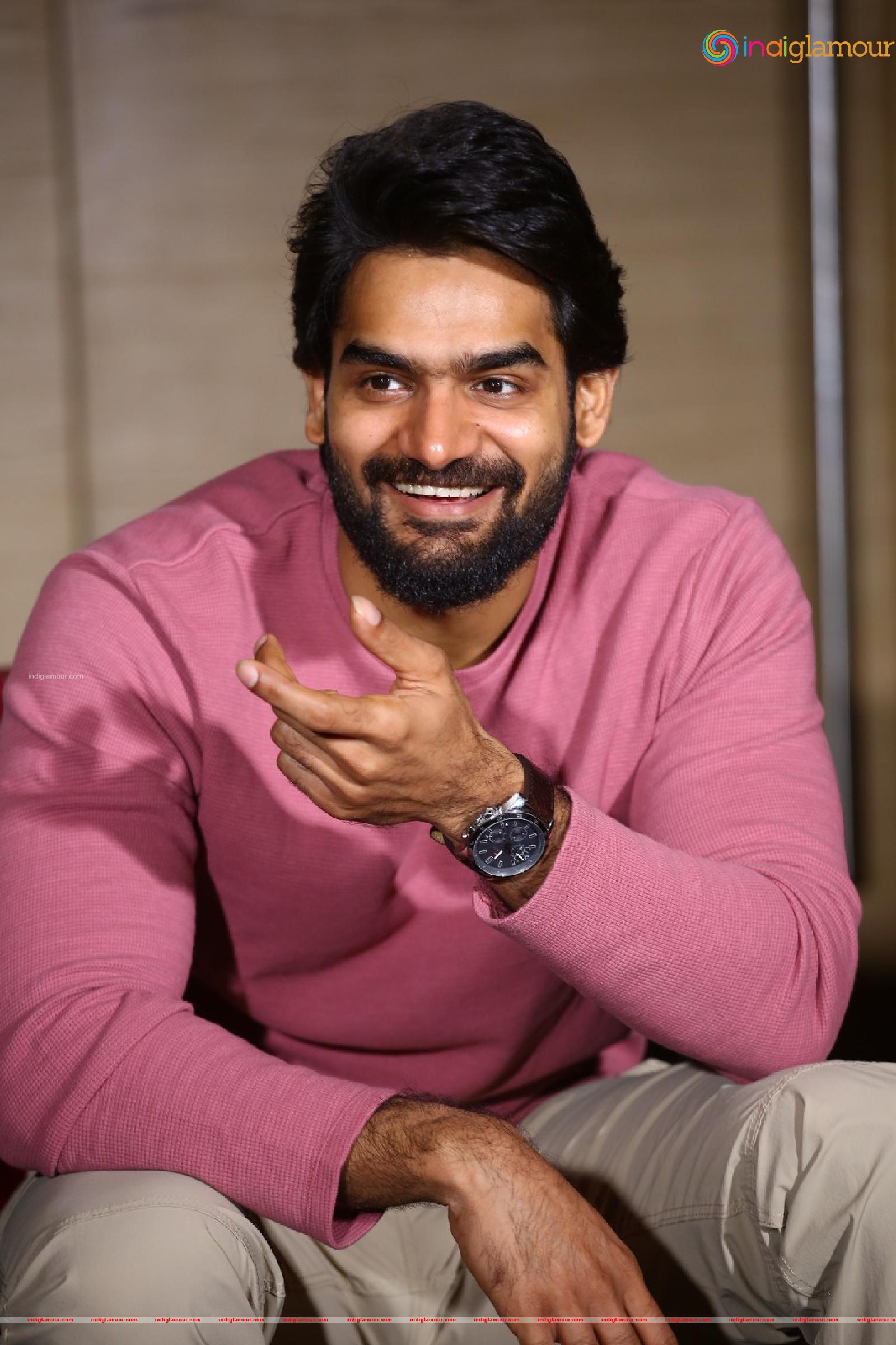 Karthikeya Actor hd photo