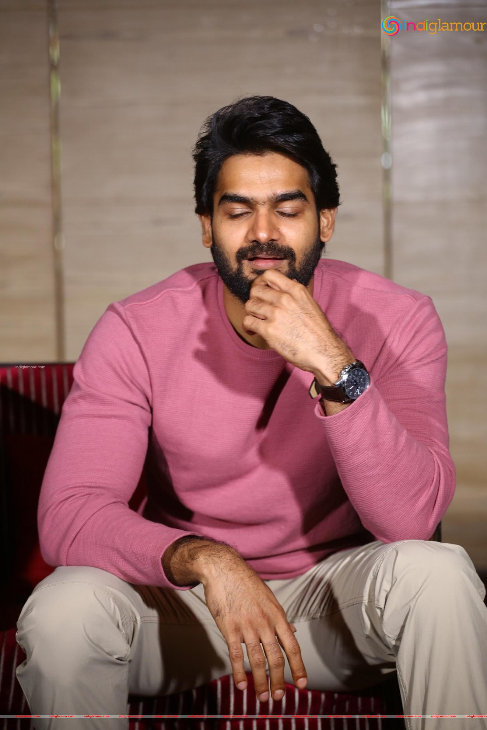 Karthikeya Actor hd photo