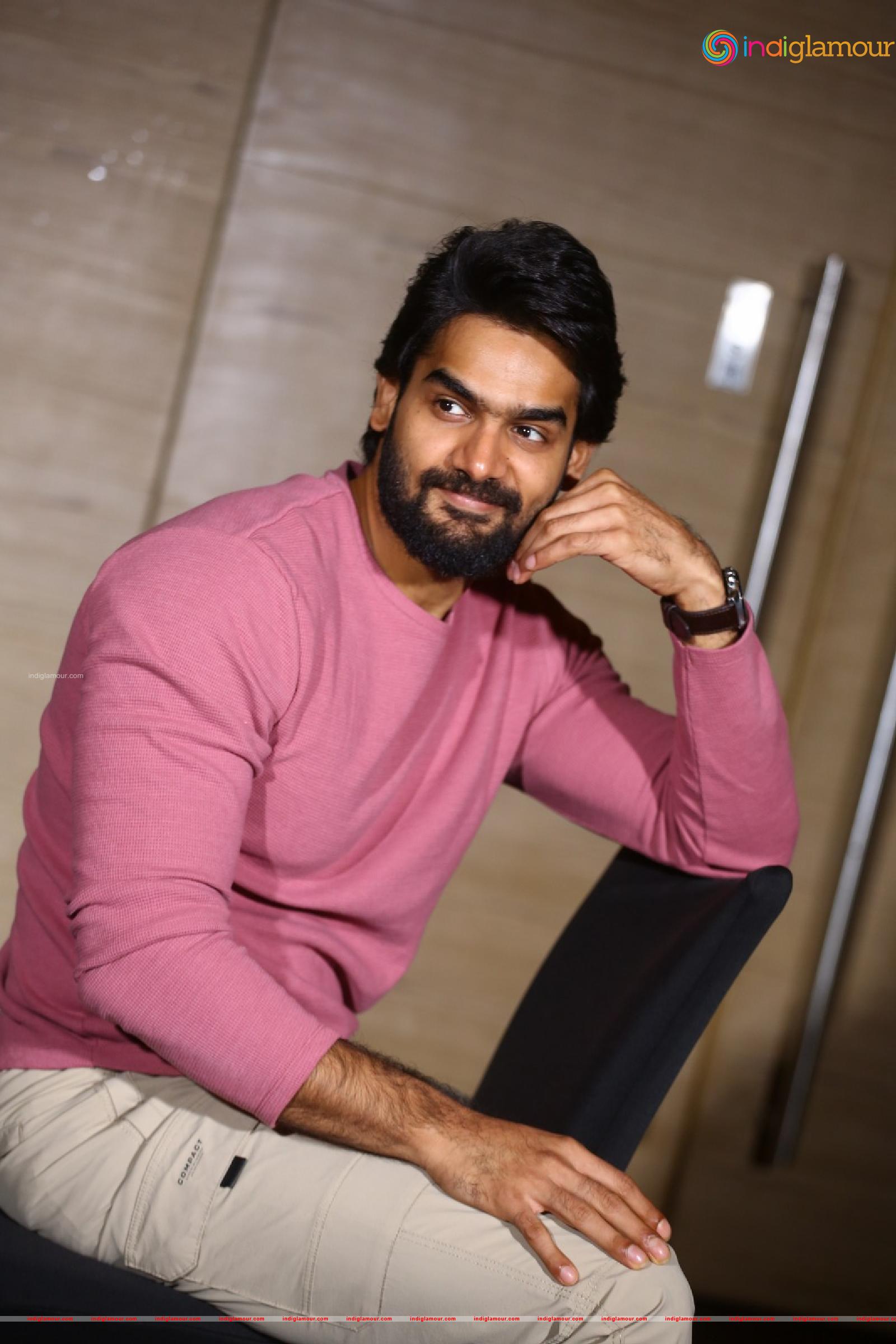 Karthikeya Actor hd photo