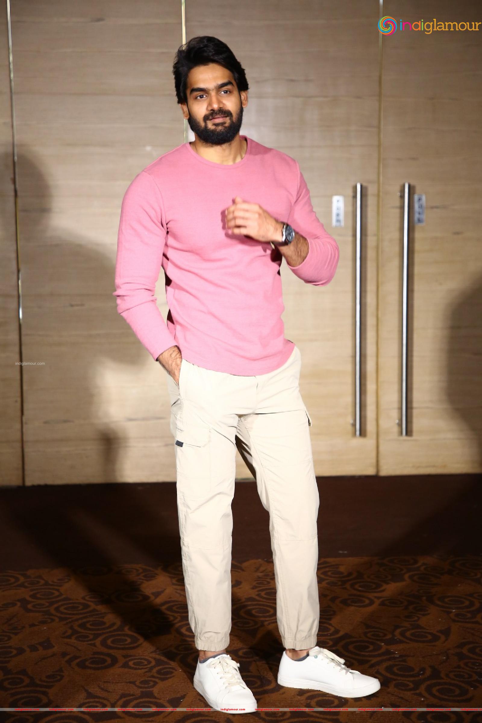 Karthikeya Actor hd photo