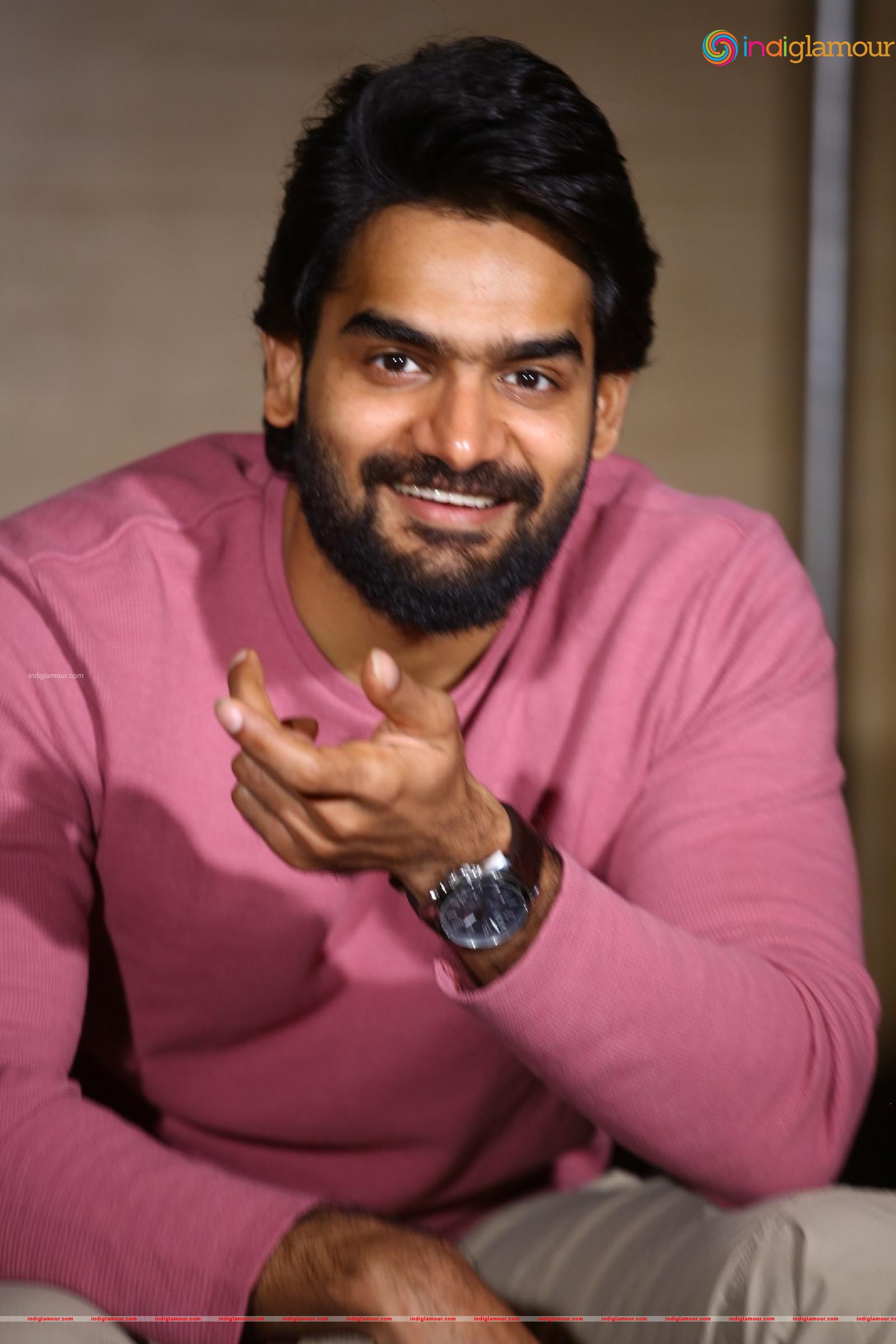 Karthikeya Actor hd photo