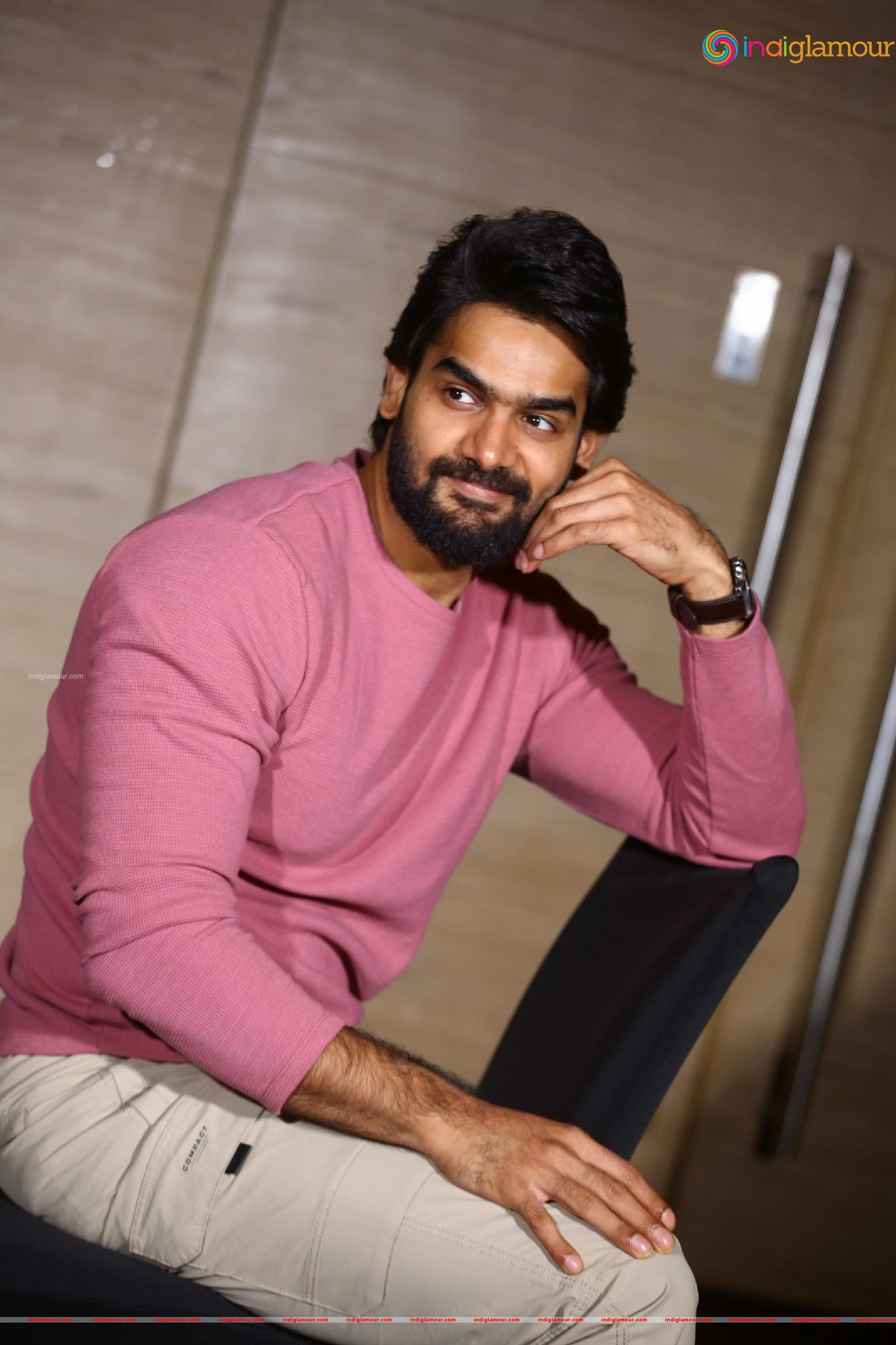 Karthikeya Actor hd photo