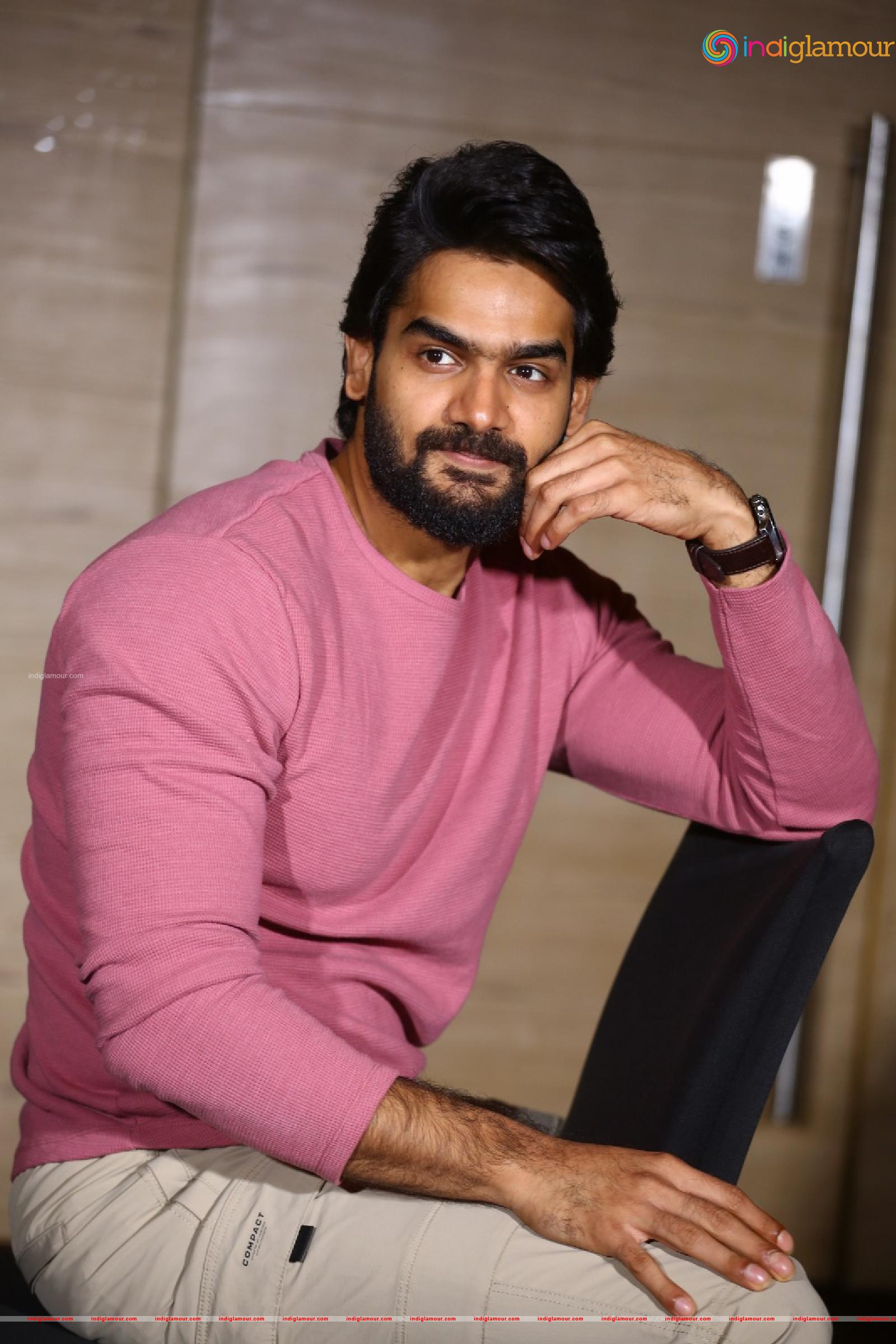 Karthikeya Actor hd photo