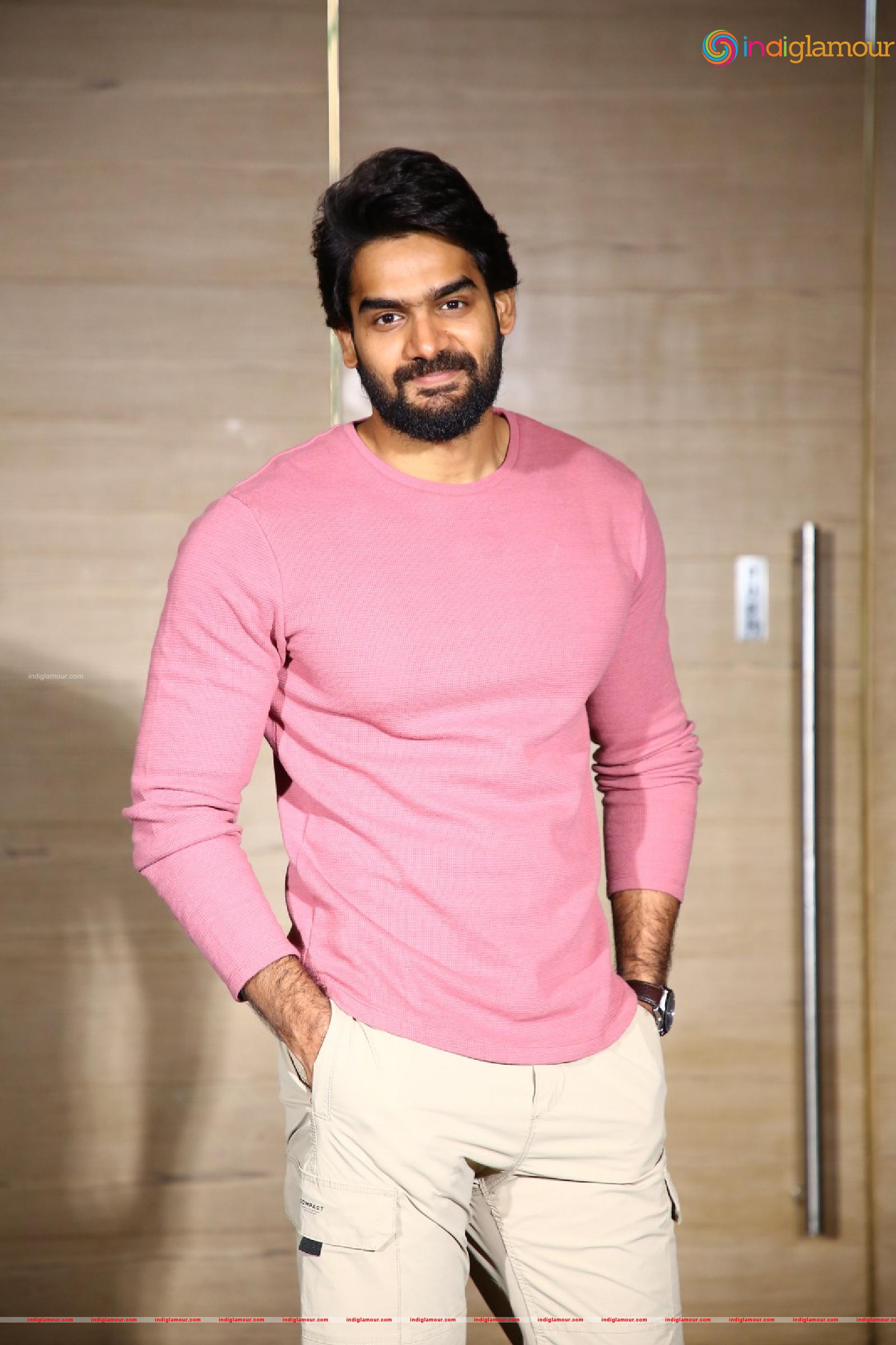 Karthikeya Actor hd photo