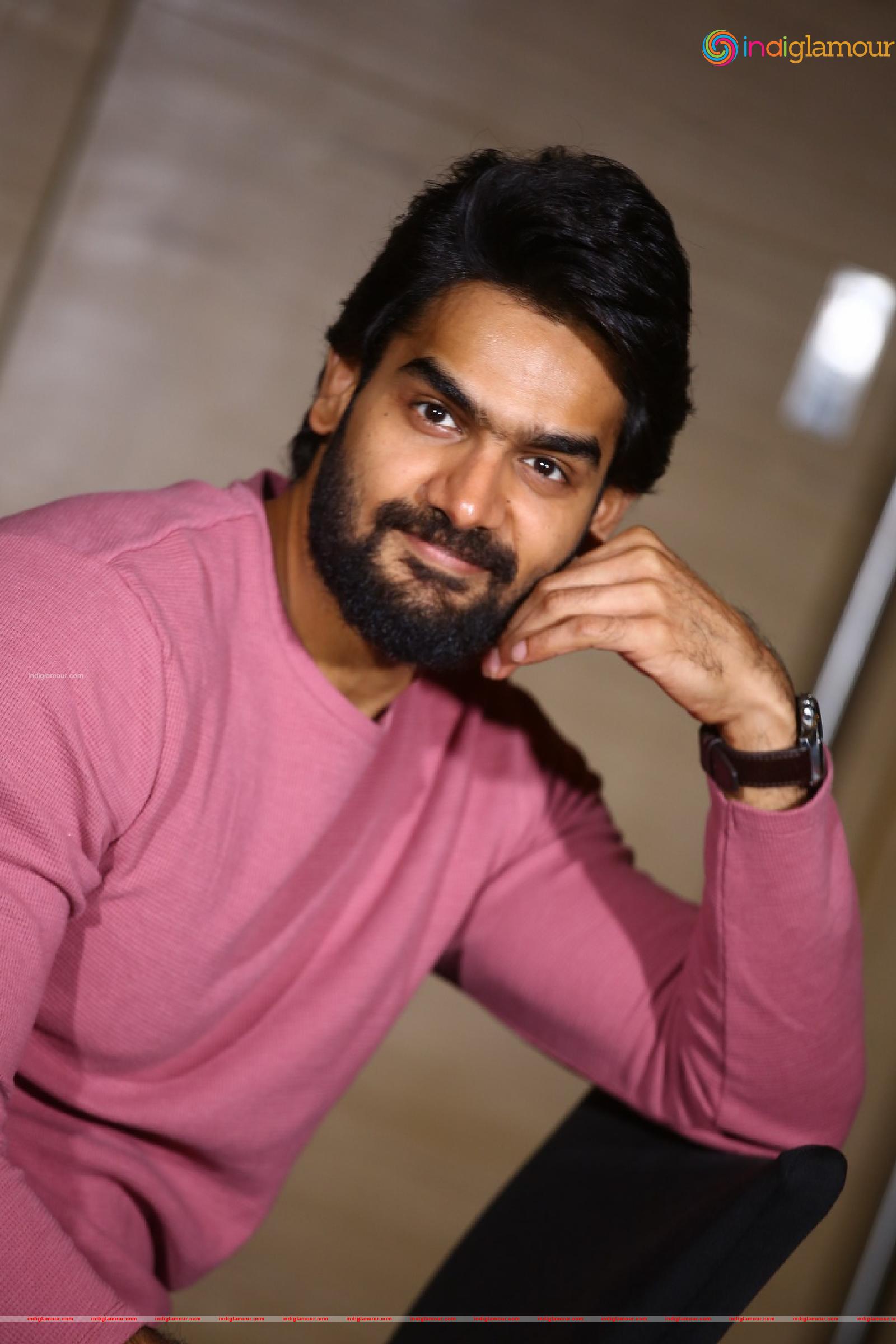 Karthikeya Actor hd photo