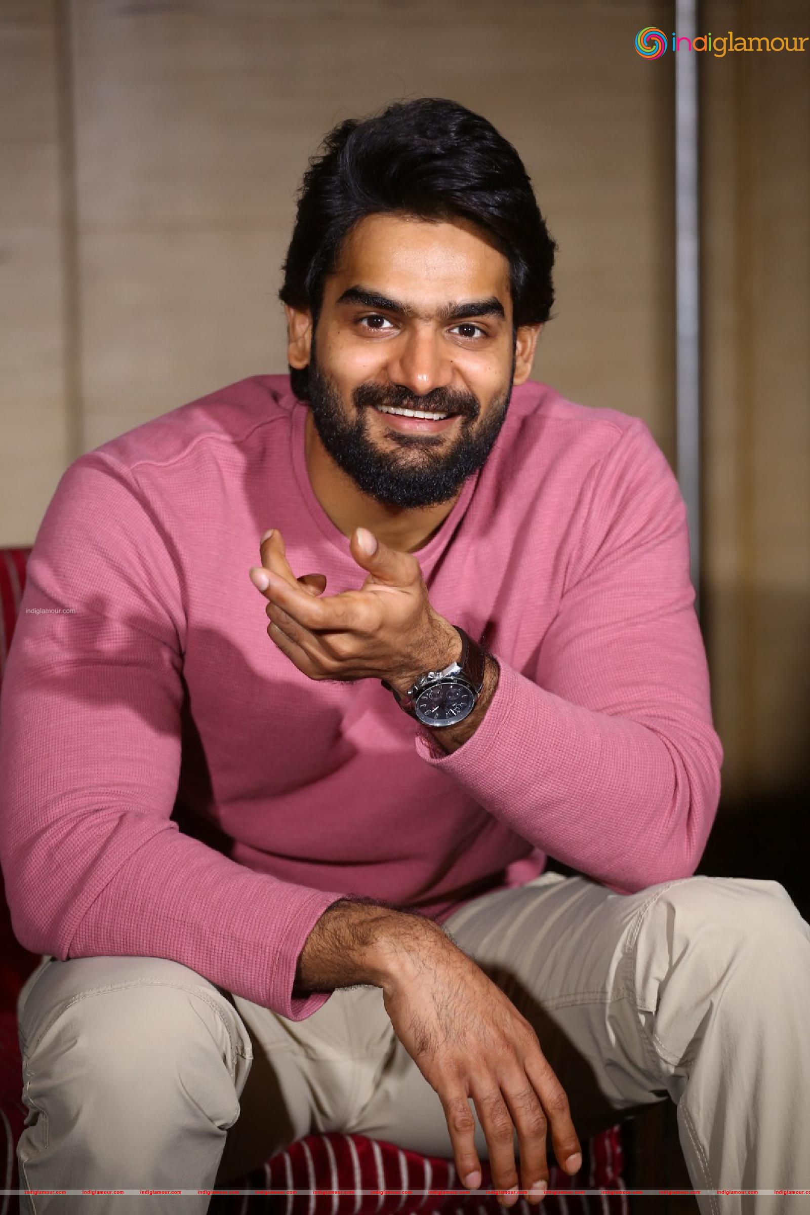 Karthikeya Actor hd photo