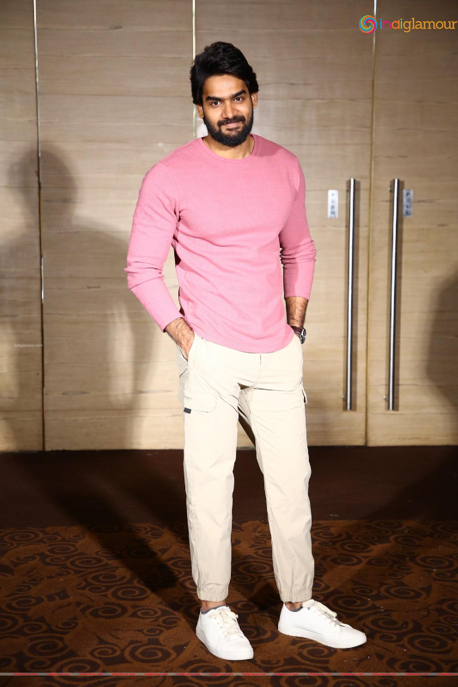 Karthikeya Actor hd photo