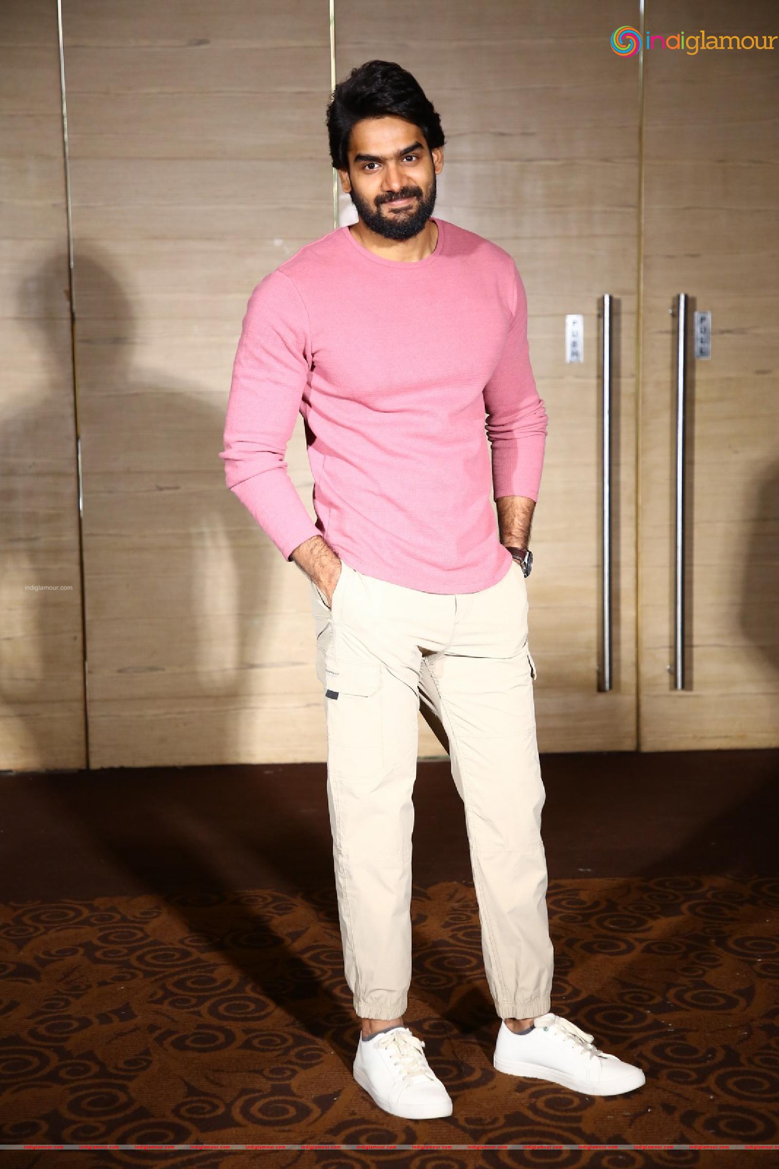 Karthikeya Actor hd photo
