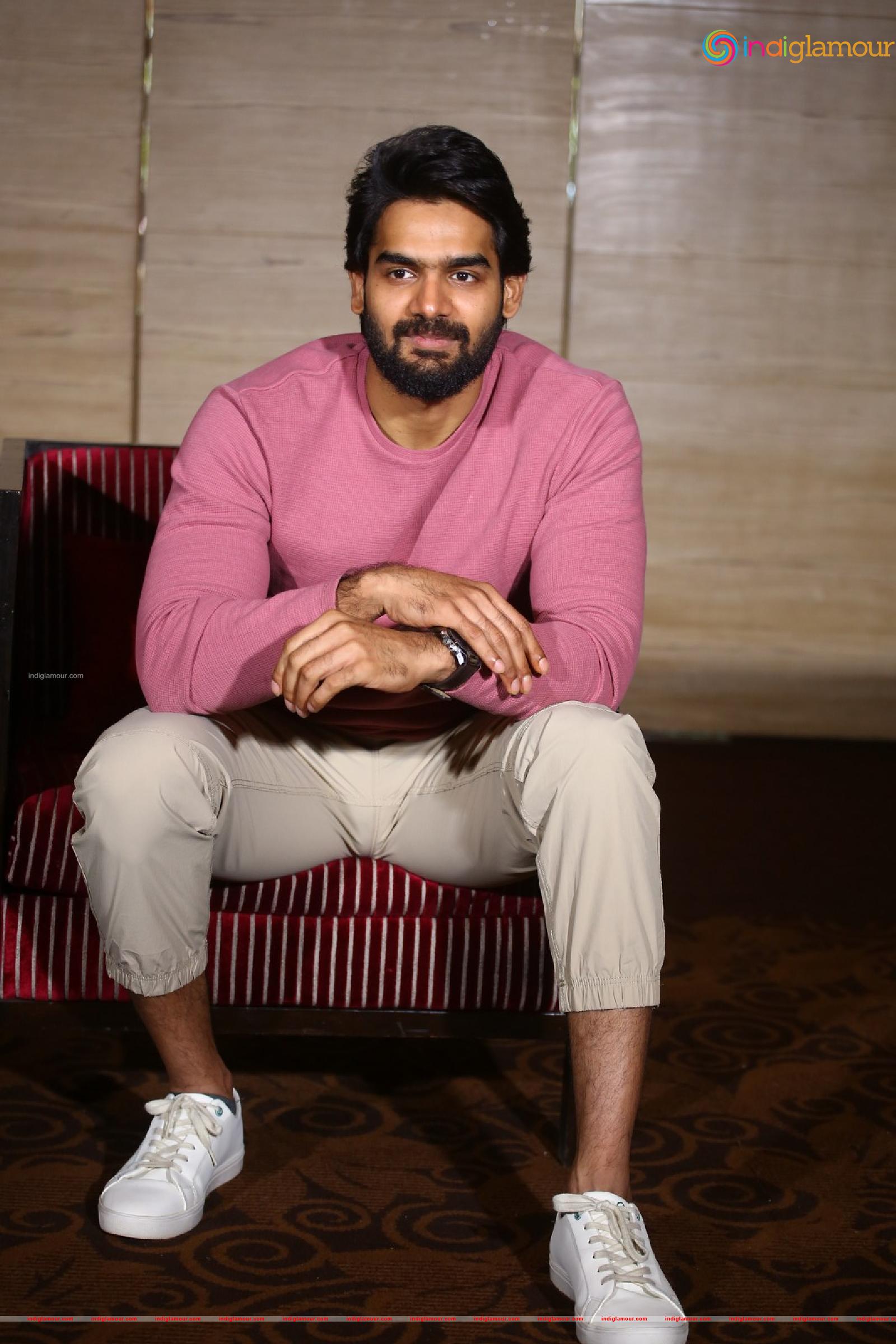 Karthikeya Actor hd photo