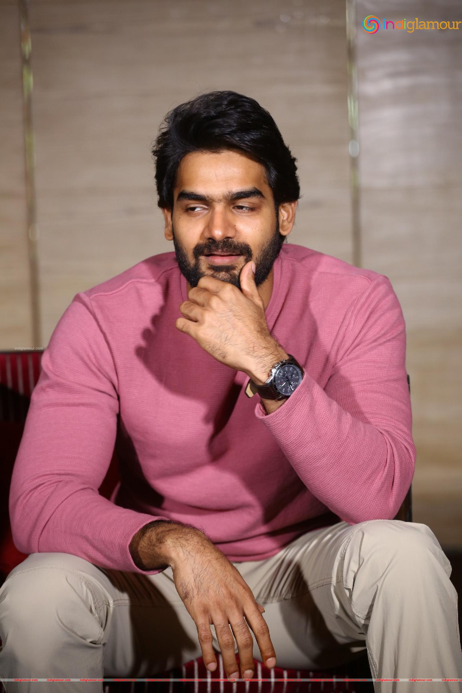Karthikeya Actor hd photo