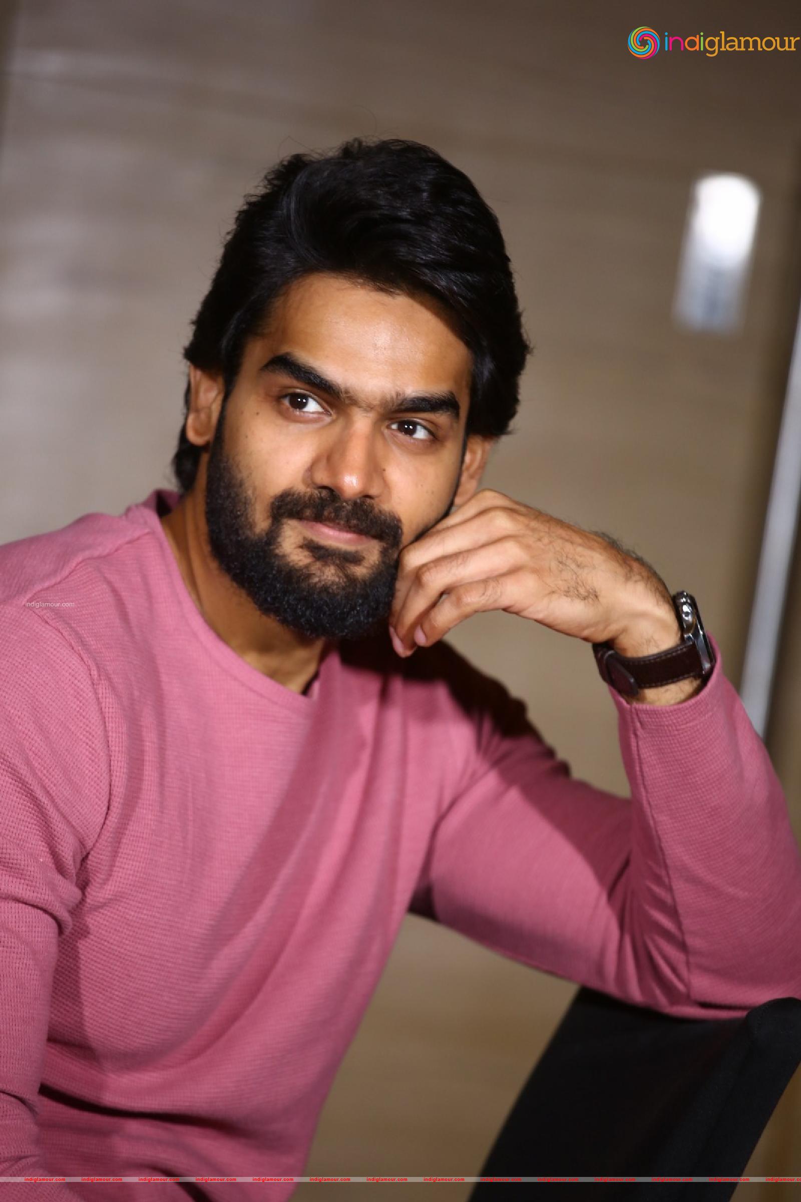 Karthikeya Actor hd photo