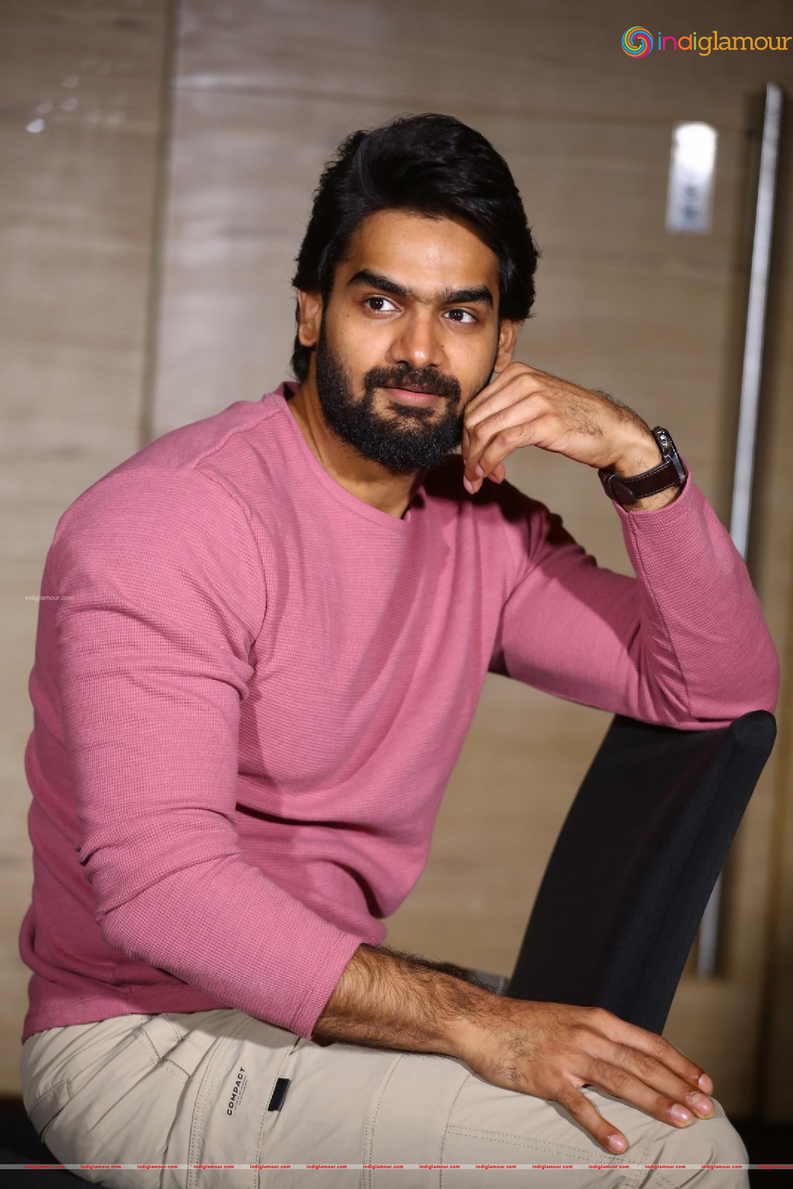 Karthikeya Actor hd photo