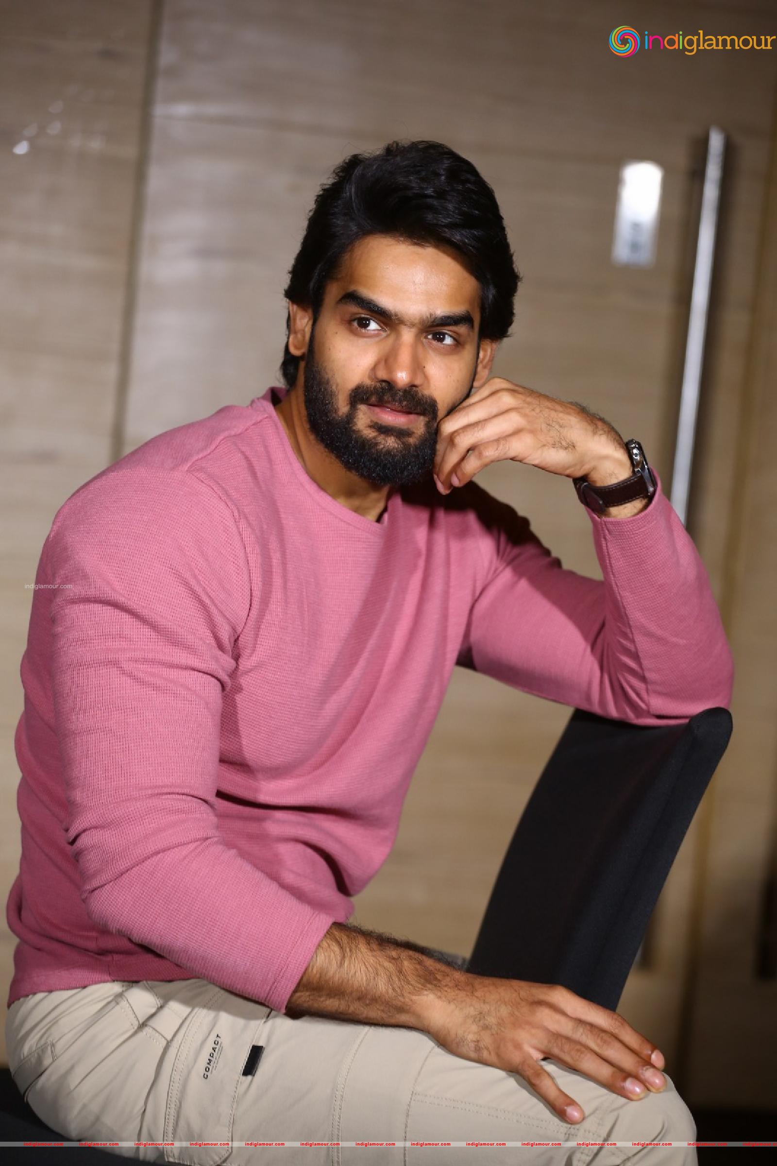 Karthikeya Actor hd photo