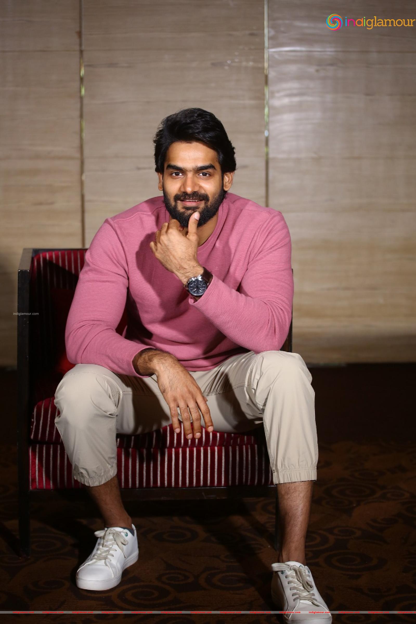 Karthikeya Actor hd photo