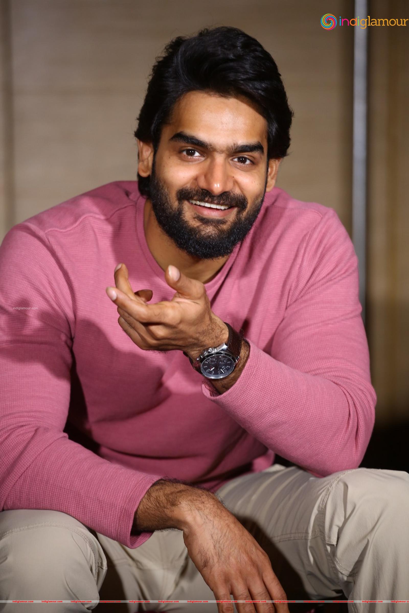 Karthikeya Actor hd photo