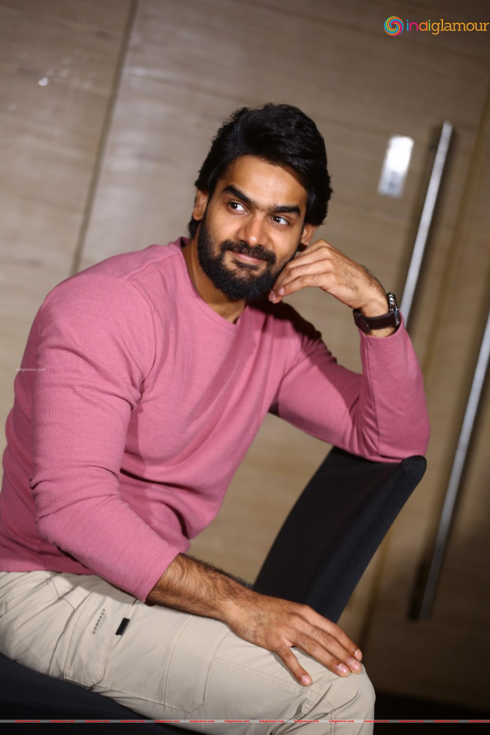 Karthikeya Actor hd photo