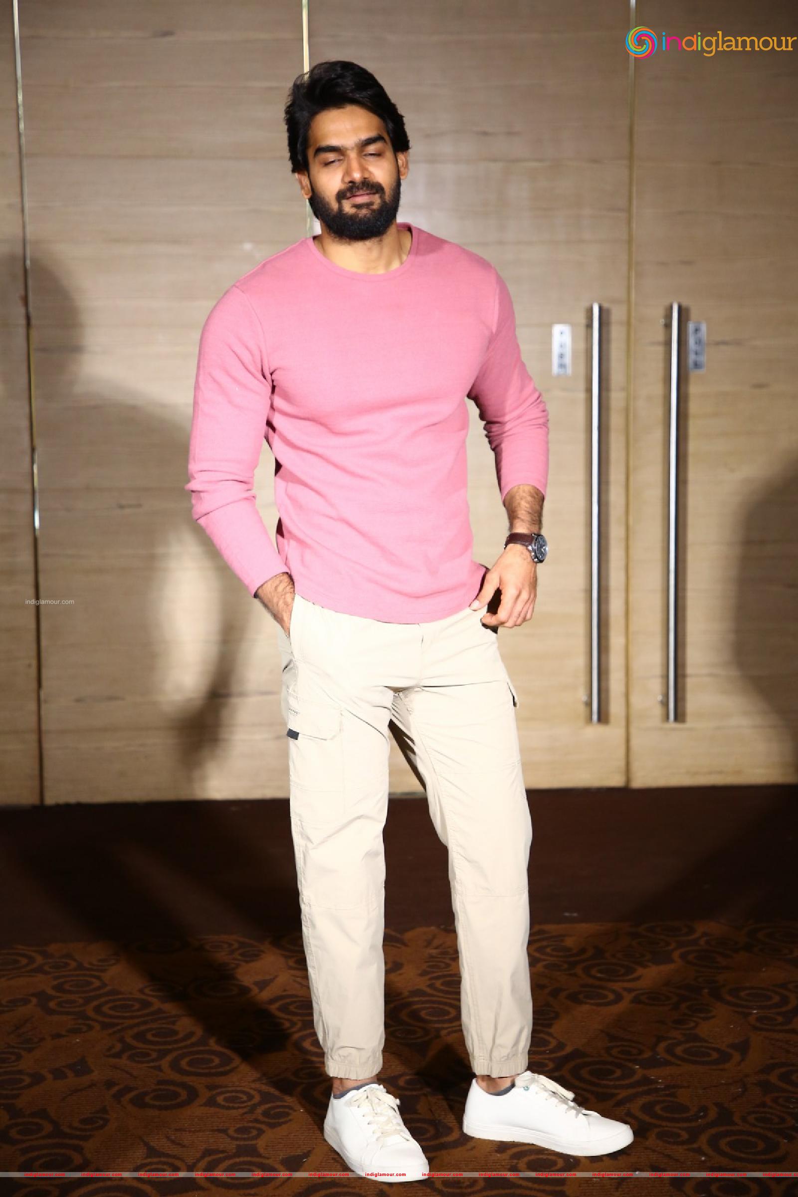 Karthikeya Actor hd photo