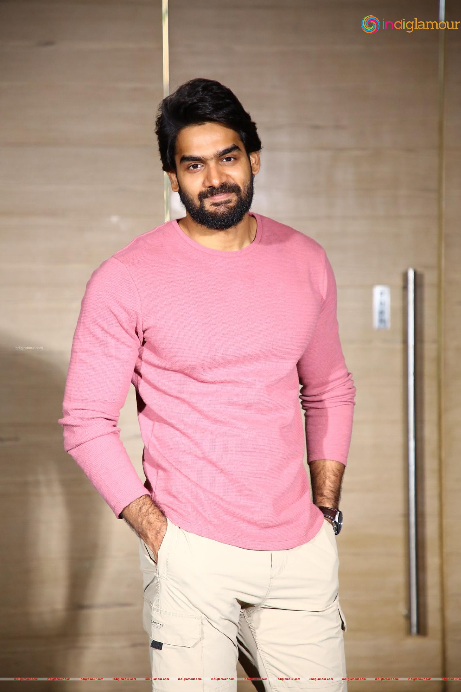 Karthikeya Actor hd photo