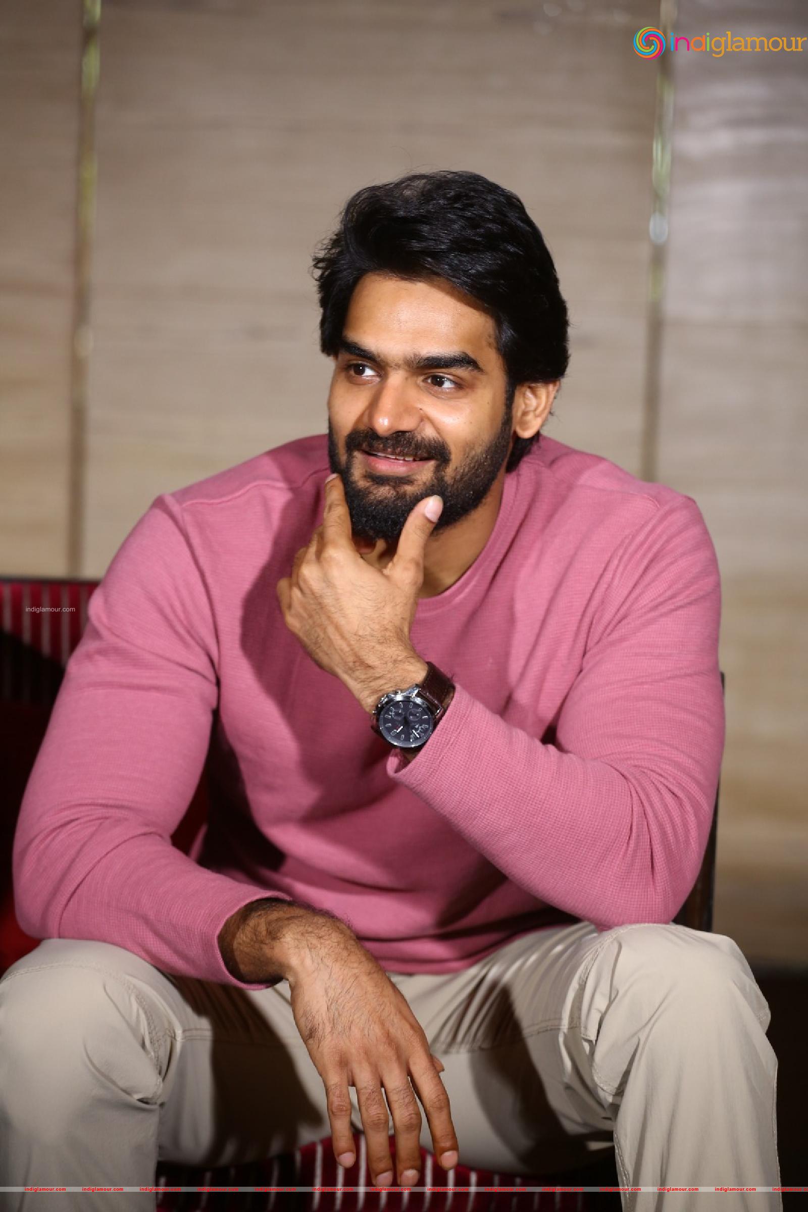 Karthikeya Actor hd photo