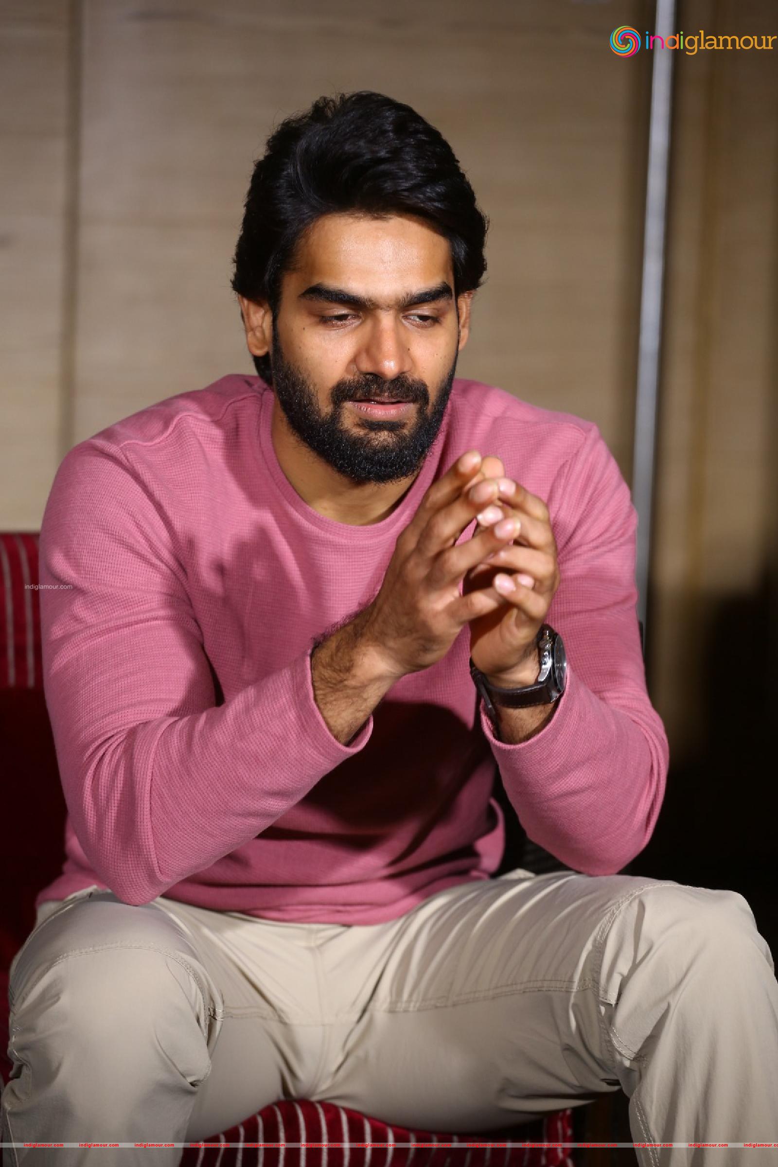 Karthikeya Actor hd photo