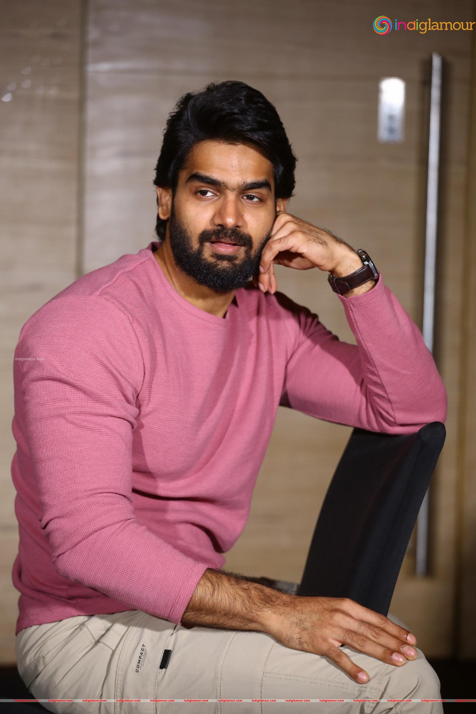 Karthikeya Actor hd photo