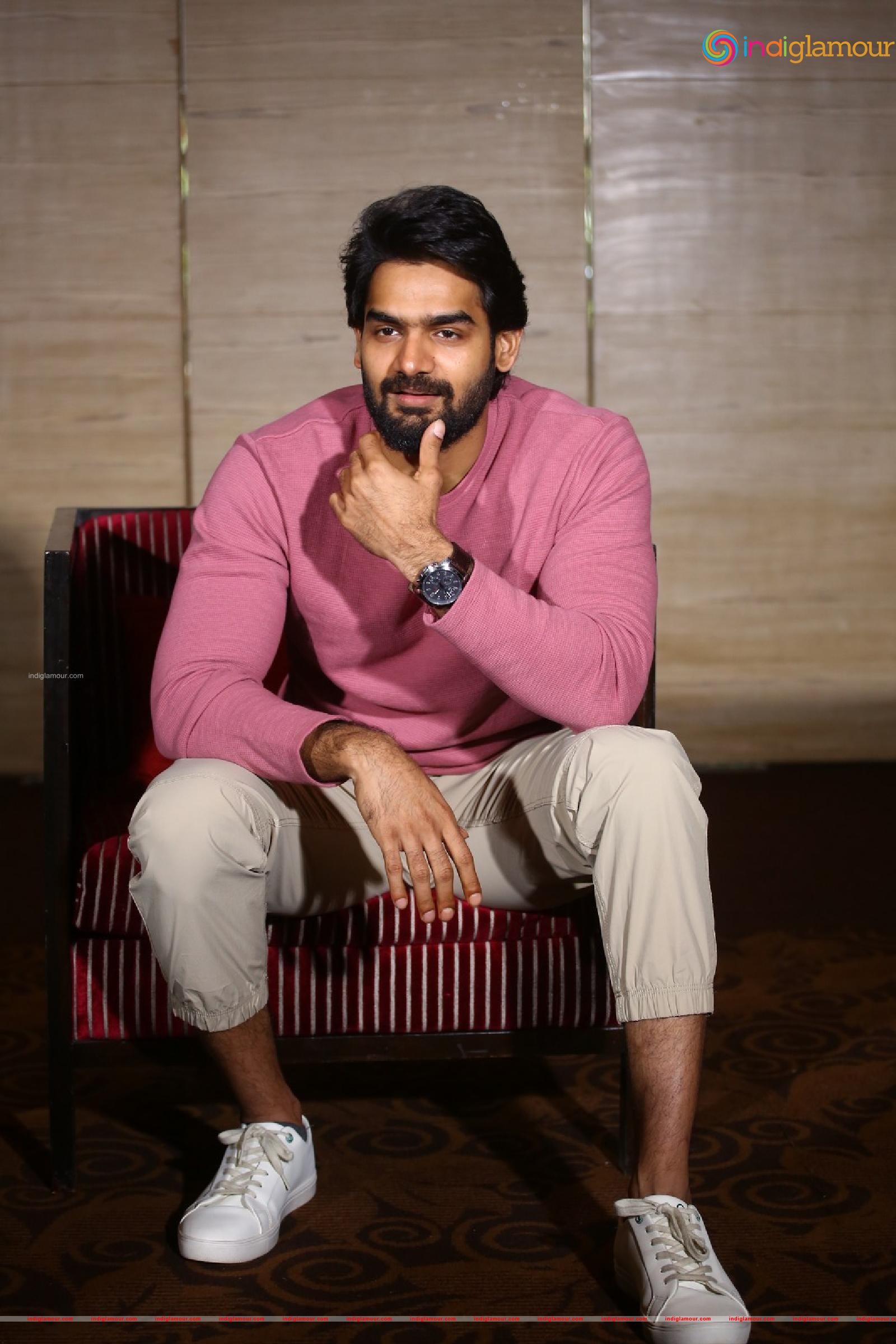 Karthikeya Actor hd photo