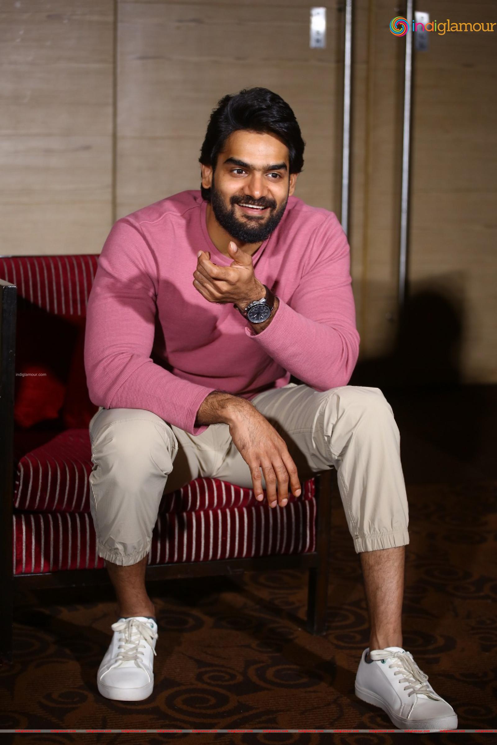 Karthikeya Actor hd photo
