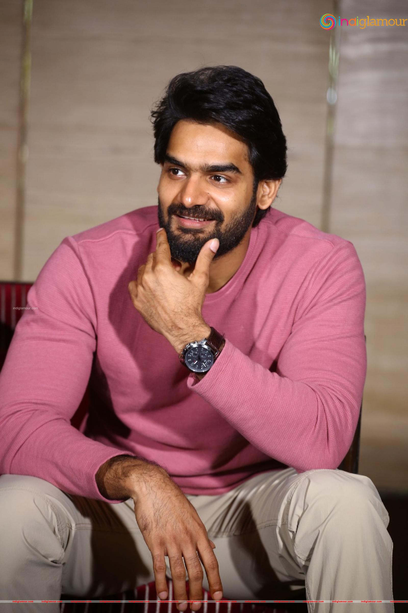 Karthikeya Actor hd photo