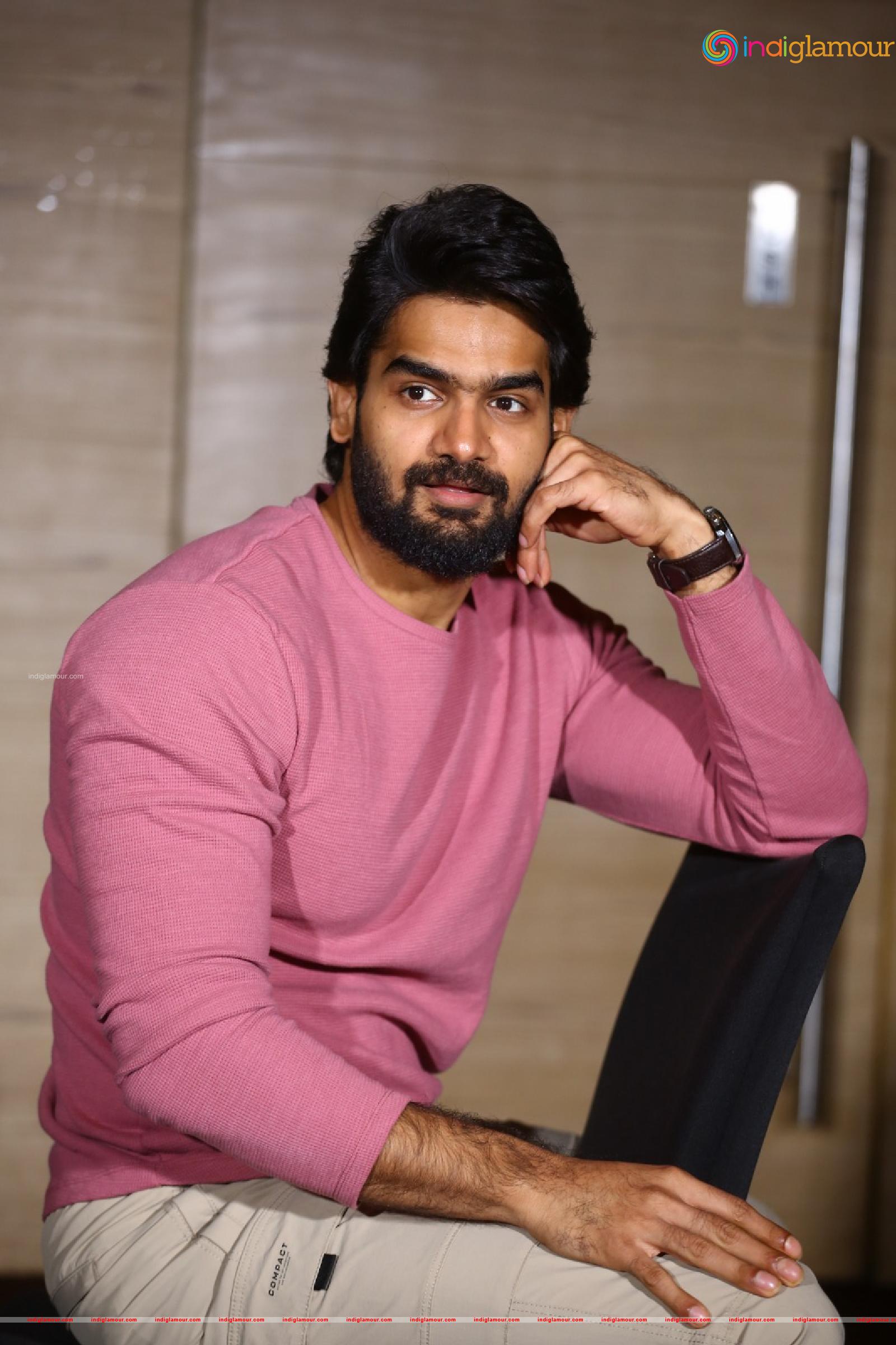 Karthikeya Actor hd photo