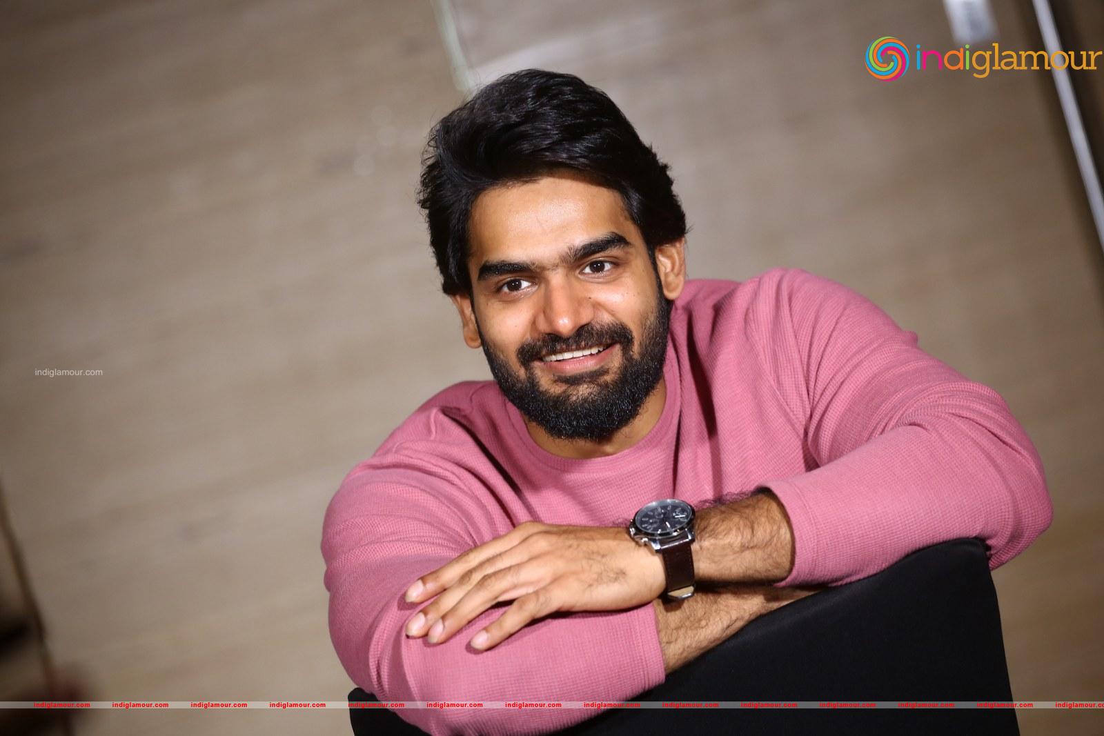 Karthikeya Actor hd photo