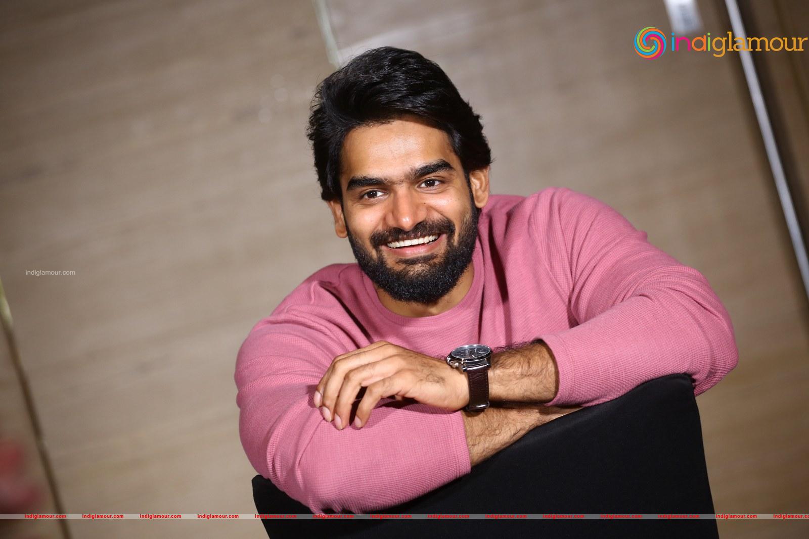 Karthikeya Actor hd photo