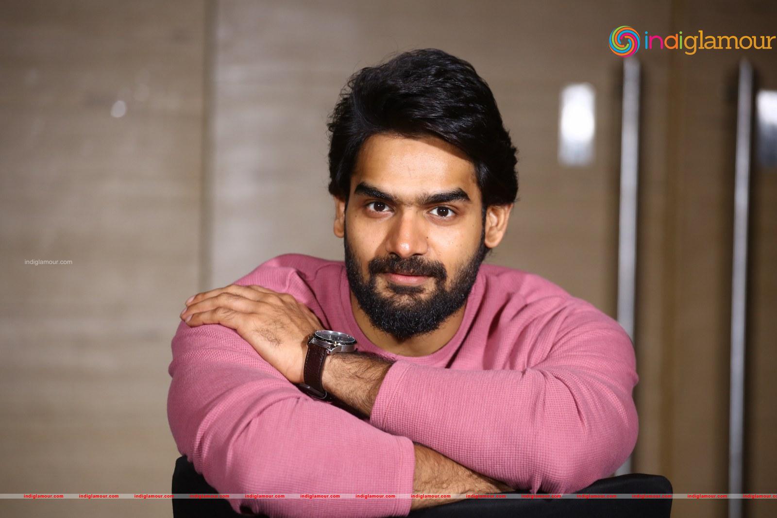 Karthikeya Actor hd photo