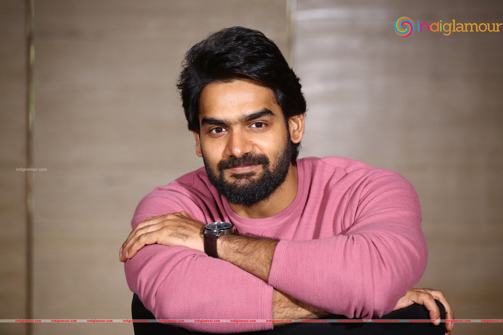 Karthikeya Actor hd photo