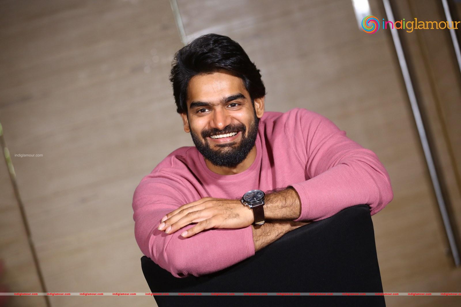 Karthikeya Actor hd photo