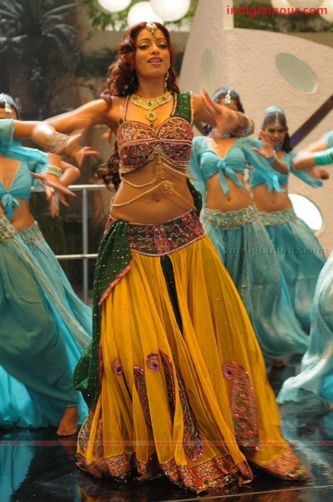 Udaya Bhanu Actress hd photo