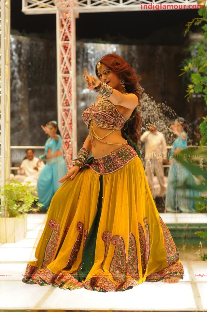Udaya Bhanu Actress hd photo
