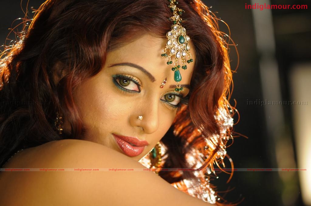 Udaya Bhanu Actress hd photo