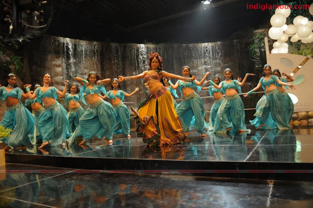 Udaya Bhanu Actress hd photo