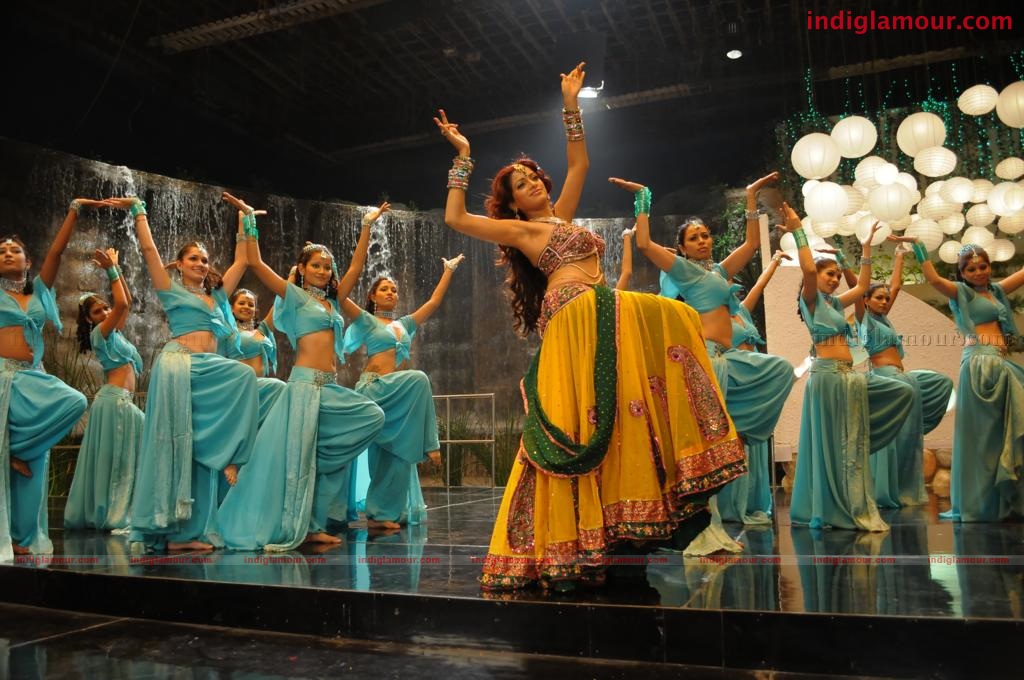 Udaya Bhanu Actress hd photo