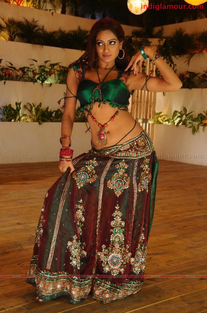 Udaya Bhanu Actress hd photo