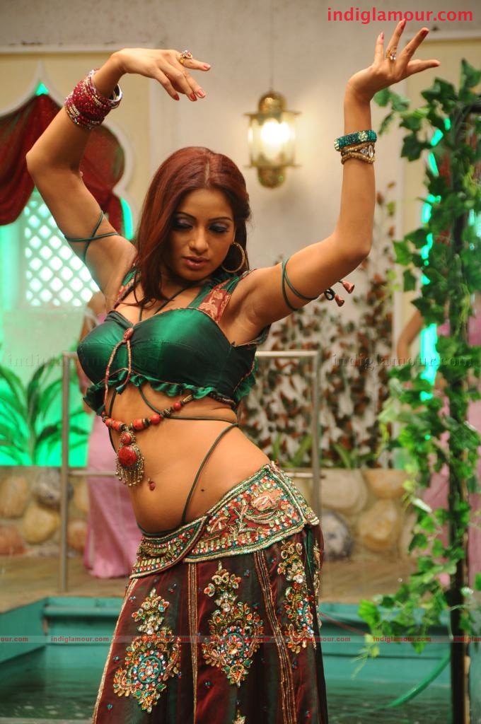 Udaya Bhanu Actress hd photo