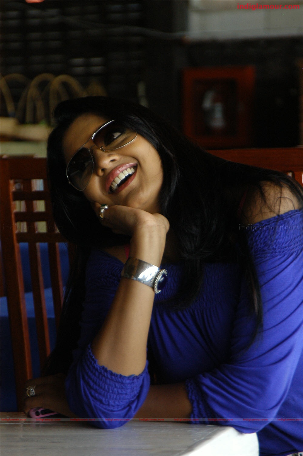 Vimala Raman Actress hd photo