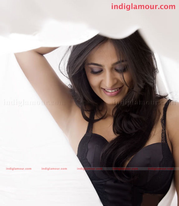 Anushka Actress hd photo