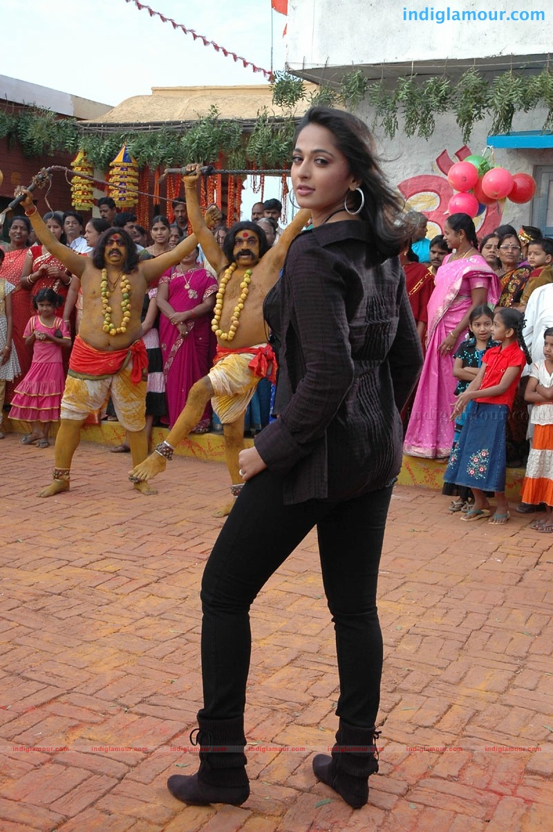 Anushka Actress hd photo