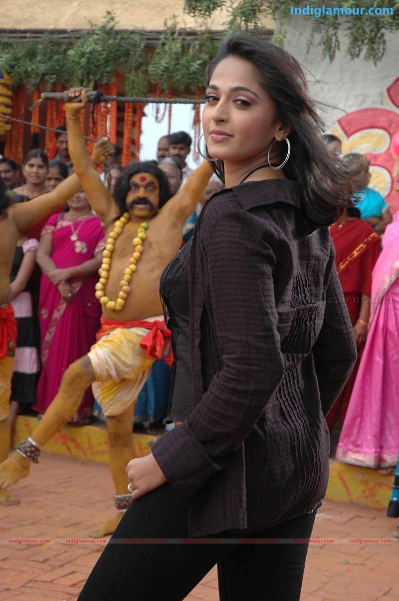 Anushka Actress hd photo